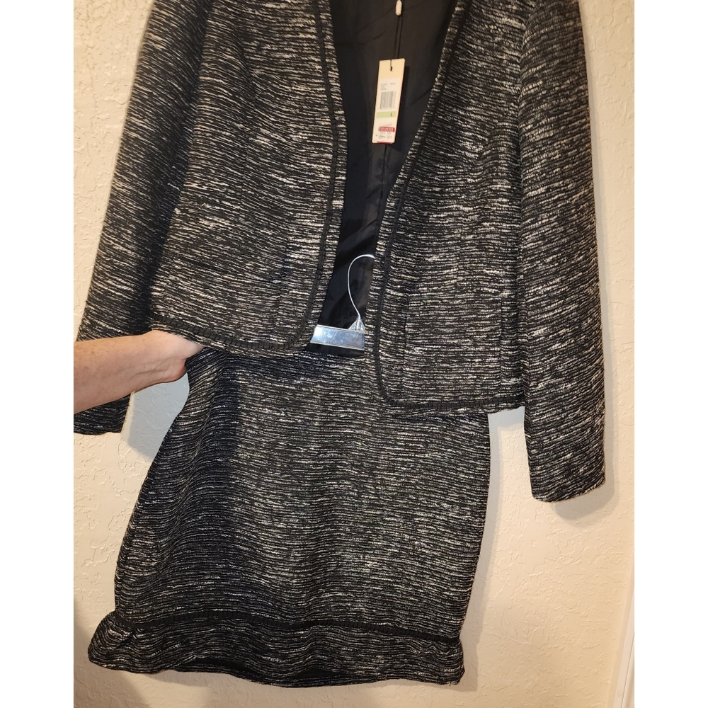New Studio M "Amanda" Tweed 2-Piece Jacket & Skirt Set Black & Gray 22-GR